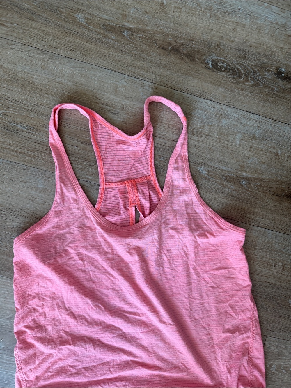 Lululemon tank - Picture 2 of 3